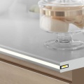 Profil PC LED SLASH8 mleczny - realizacja z przekrojem