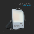 Naświetlacz LED 30W 100lm/W z czujnikiem zmierzchu - czarny - VT-37