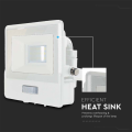Naświetlacz LED z czujnikiem ruchu i mufą - 30W 78lm/W biały - VT-138S-W