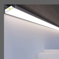 Profil aluminiowy LED CORNER16.v2 biały malowany z kloszem - realizacja z przekrojem