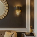 Lampa-scienna-CRISTAL-czarny-zloty-ML2412-realizacja-2.webp