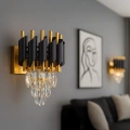 Lampa-scienna-CRISTAL-czarny-zloty-ML2412-realizacja.webp