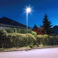 Solarna latarnia uliczna LED KERS z panelem fotowoltaicznym i pilotem - 200W 1200lm 6500K IP44 - EKO0546 - realizacja