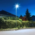 Solarna latarnia uliczna LED KERS II z panelem fotowoltaicznym i pilotem - 300W 1200lm 6500K IP65 - EKO1191 - realizacja