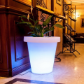 Świecąca donica ogrodowa LED - 1,5W RGB - VT-7808